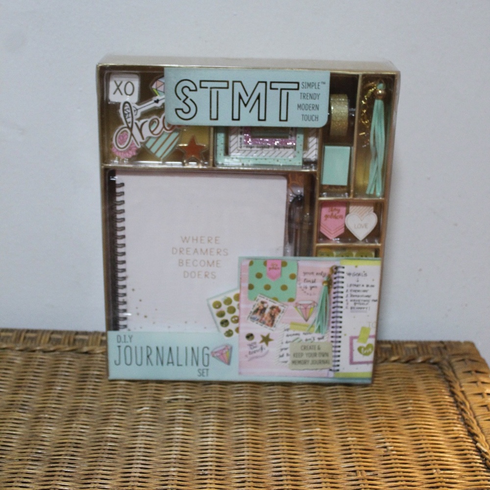 STMT D.I.Y. Journaling Set.